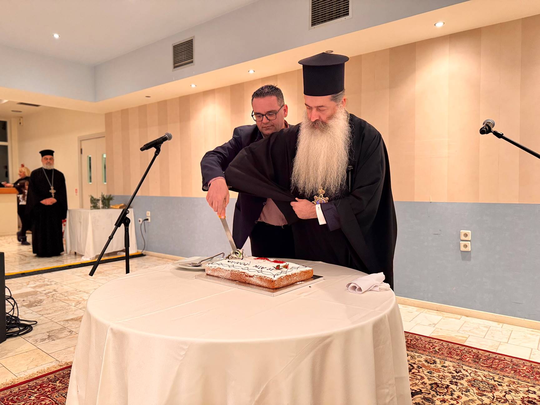 Κοπή βασιλόπιτας των εργαζομένων του Δήμου Στυλίδας